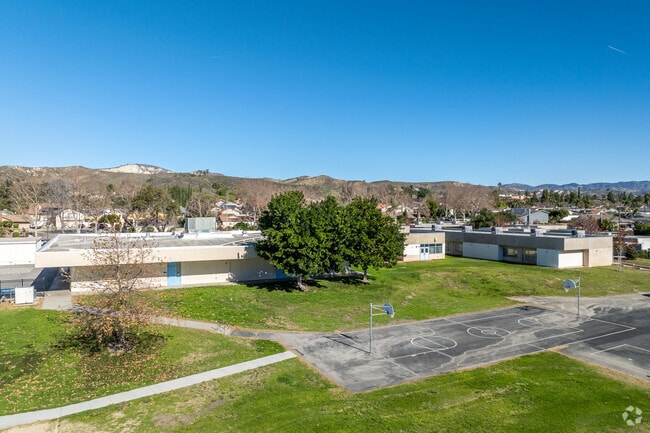 The student to teacher ratio at Atherwood Elementary School is 25 to 1.