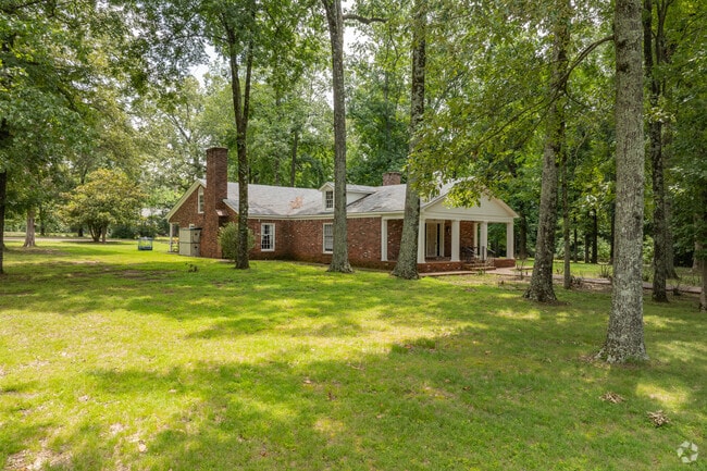 Faith Christian Academy is a small private christian school in Lakeland, TN.