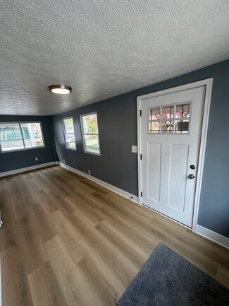 11513 Saint Mark Ave, Cleveland, OH 44111