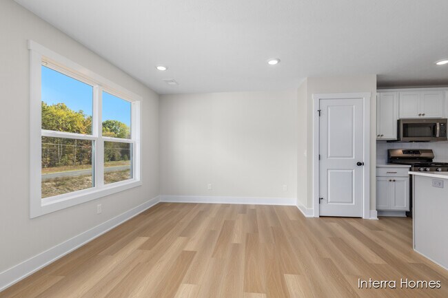 6122 Burgess Dr, Spring Lake, MI 49456 - photo 6