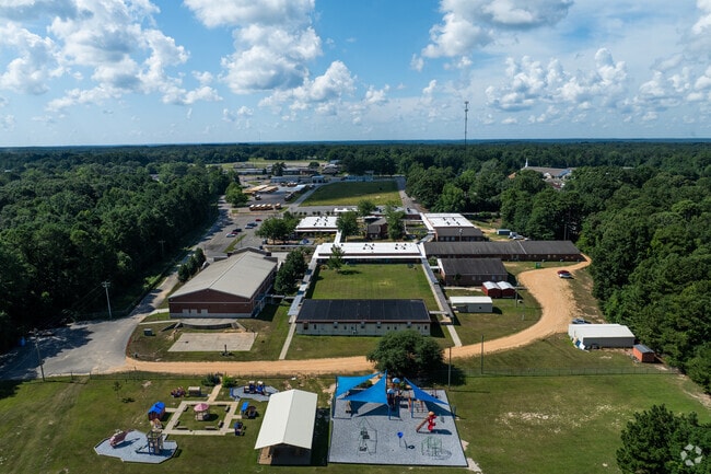 Students at Oak Grove Elementary School enjoy diverse educational experiences.