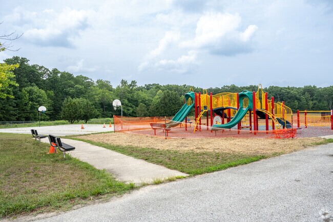 Meade Heights Elementary School in Fort Meade helps students excel.