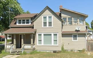 804 E 4th St, Fremont, NE 68025