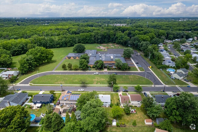 Countryside Elementary School is where you can enroll your youngsters in Mt. Laurel Township.