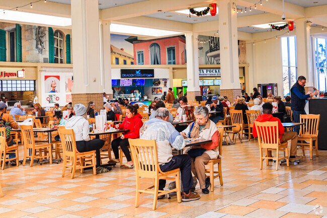Enjoy a meal at the Columbiana Mall in Northwest Columbia.