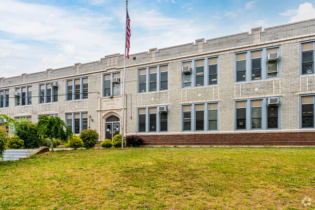 Harrison Elementary School serves students from 1st grade through 4th grade in Roselle.