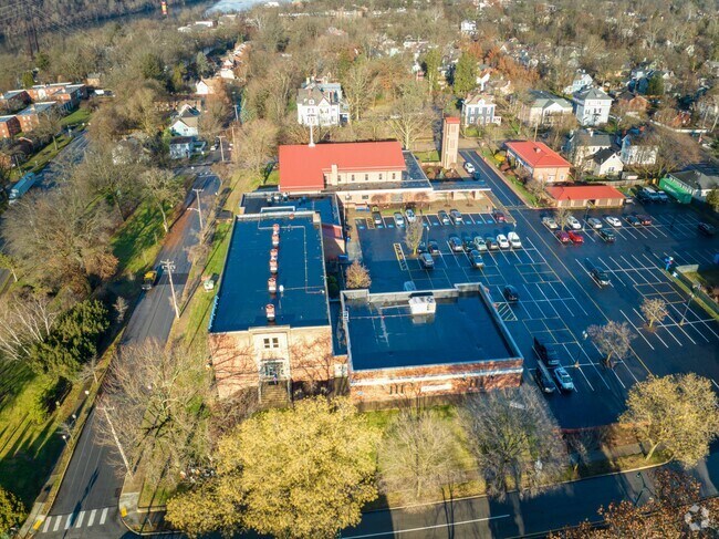 St James Elementary School is a private K-8 Catholic school with a 12:1 student:teacher ratio.