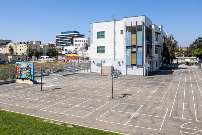 Macarthur Park Elementary School is a school for the visual and performing arts.
