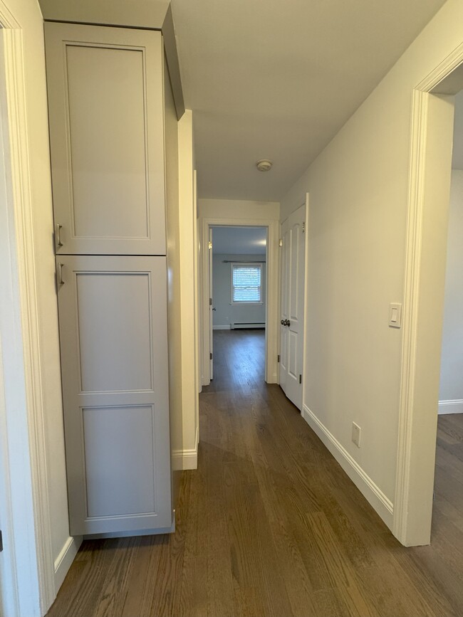 Hallway 1A