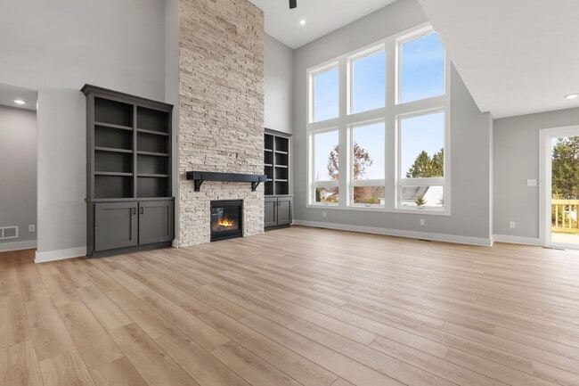 7772 Greendale Dr, Byron Center, MI 49315 - photo 5