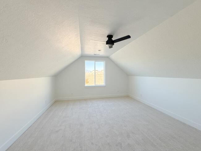 5369 N Lookout Cove, Lehi, UT 84048 - photo 5