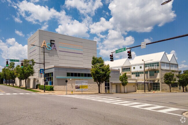 The Alabama School of Fine Arts is a public school that serves students in Fountain Heights.