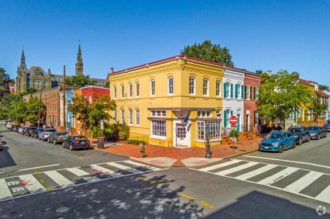 Homes in Georgetown reflect the classic styles of the 18th and 19th centuries.