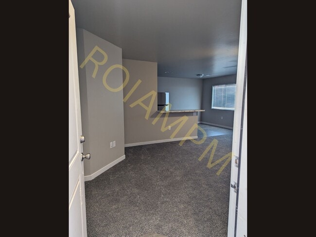 1215 S Eisenhower St, Jerome, ID 83338 - photo 2