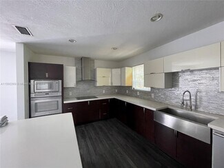 4021 S Red Rd, Miami, FL 33155