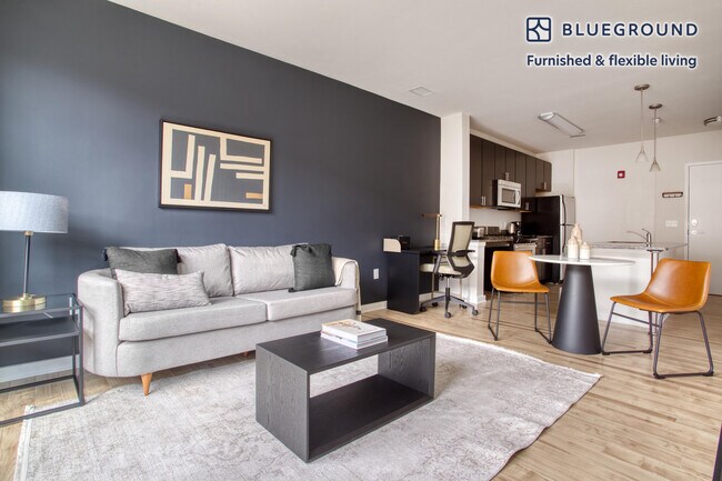 360 H St NE unit FL5-ID512, Washington, DC 20002 - photo 3