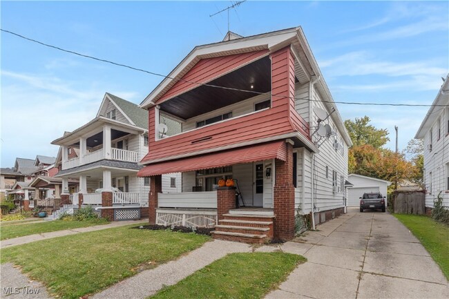 3179 W 111th St unit Downstairs, Cleveland, OH 44111 - photo 5