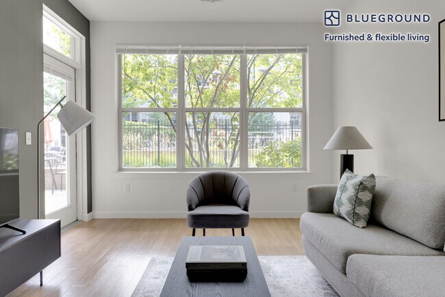 333 Great River Rd unit FL0-ID778, Somerville, MA 02145 - photo 2