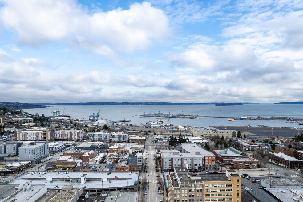 Everett_1001696_JF_081525_FINAL