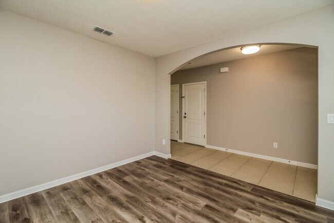 3459 Landing View, Tavares, FL 32778 - photo 5