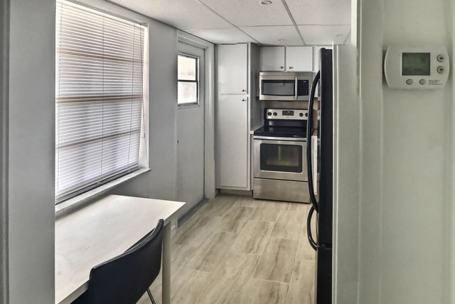 3000 N Palm Aire Dr unit 5, Pompano Beach, FL 33069 - photo 5