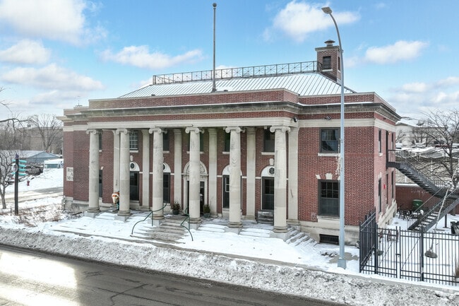 The Rourke Art Gallery & Museum offers Moorhead visitors and residents guided tours of its exhibits.