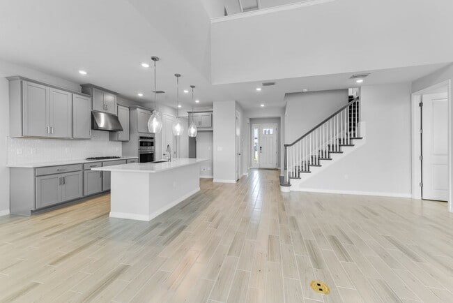 8566 Big Dipper Dr, Sarasota, FL 34241 - photo 2