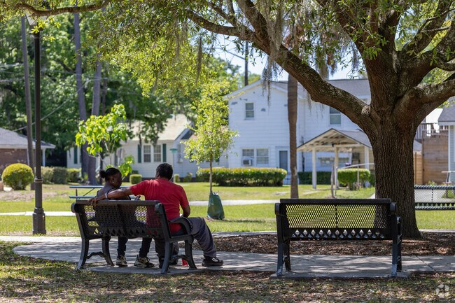 Sit under the shade at the Avondale circle.