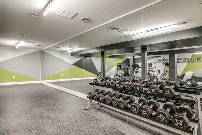 RADIUS AT TEN MILE, Southfield, MI 48033 - photo 6