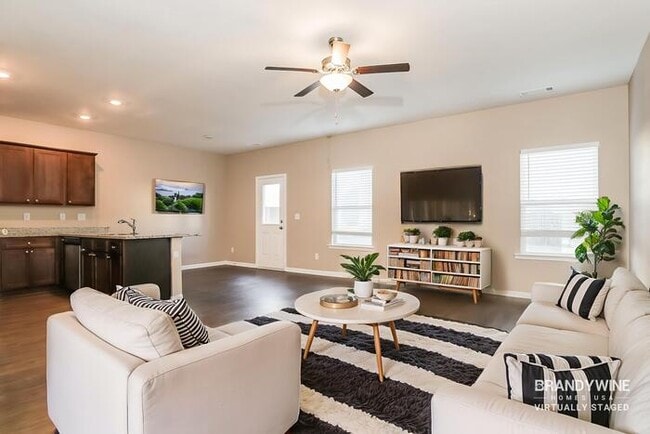 11371 Kilpatrick Ln, Hampton, GA 30228 - photo 3