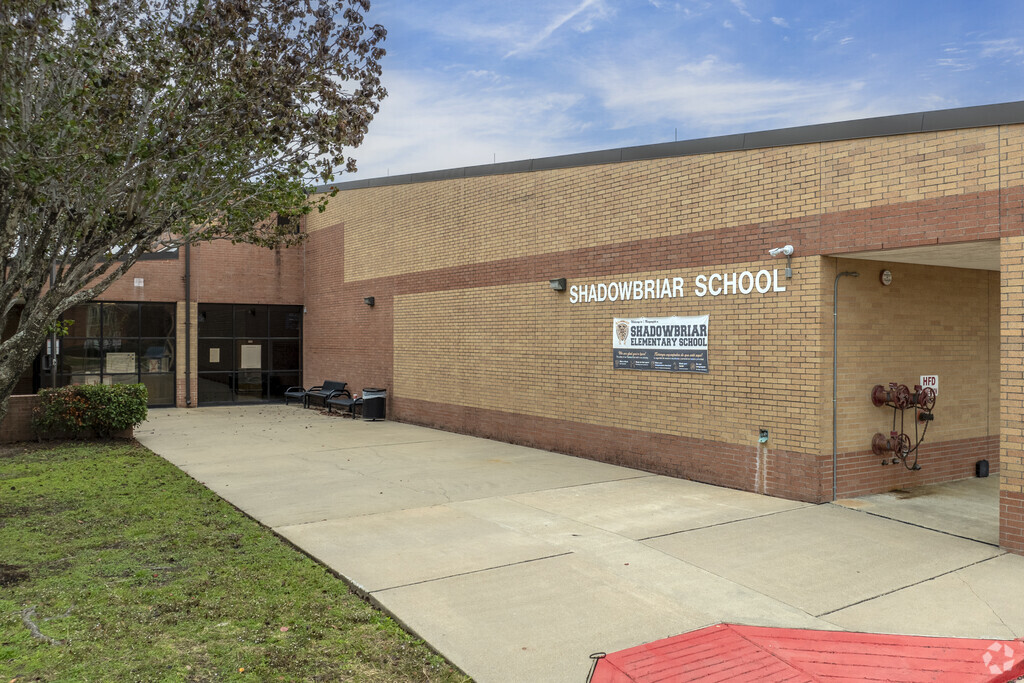 Shadowbriar Elementary School, Rankings & Reviews - Homes.com