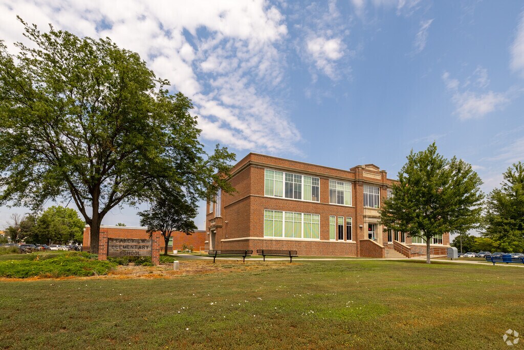 As the new year approaches, students can't wait to return to Lakeview Elementary School.