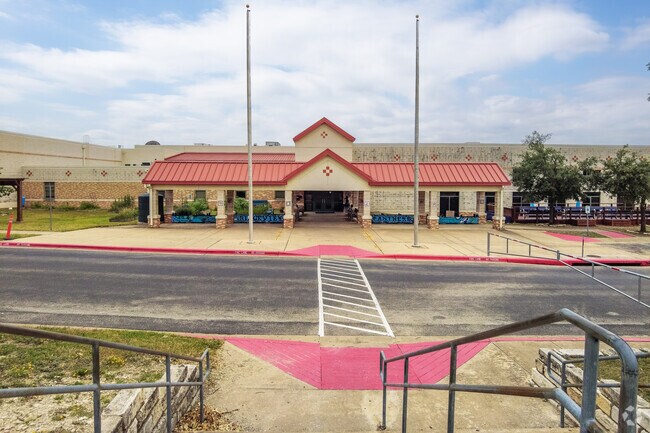 Ridgeview Middle near Forest Creek
offers academics plus dance and soccer programs.