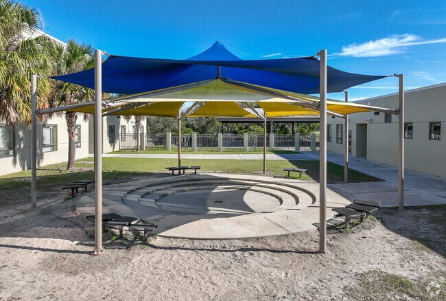 Ridgewood Park Elementary School has a beautiful campus for its Pine Hills students.