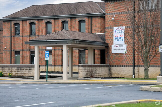 Larkmoor Elementary