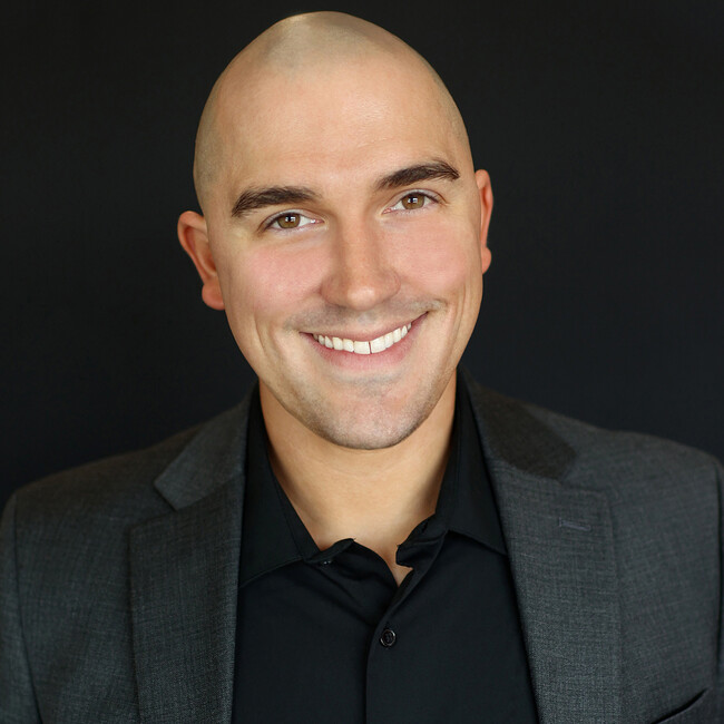 Agent Photo