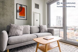 165 N Desplaines St Unit FL9-ID1275, Chicago, IL 60661