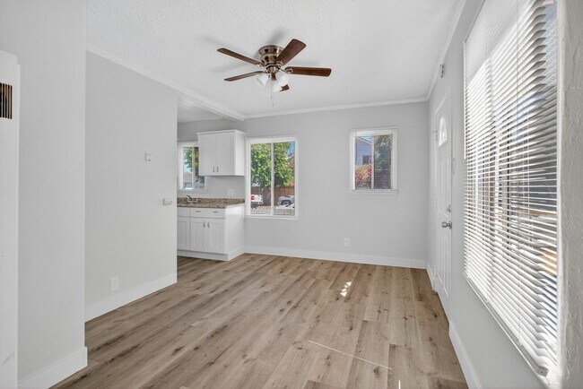 2652 E 15th St unit 2652-01, Long Beach, CA 90804 - photo 2