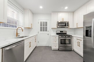 7517-7519 Oxford Dr, Saint Louis, MO 63105