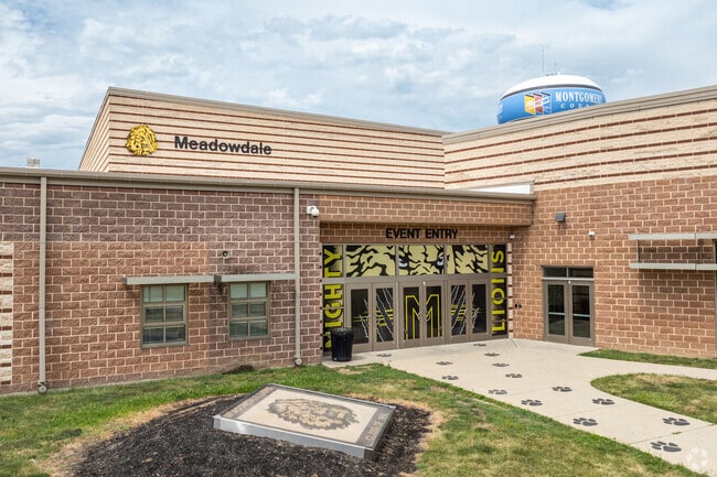 Meadowdale Career Tech Center is a public school located in Dayton, Ohio.
