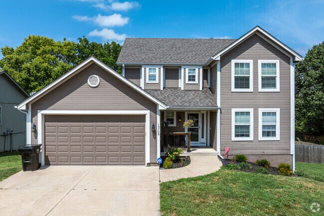 Larger homes in Valley View were built in the mid 90s.