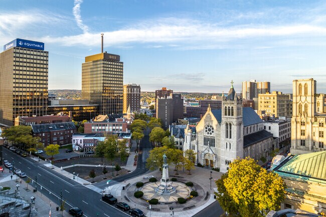Downtown Syracuse has a big city feel in a small walkable downtown.