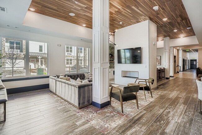 The Gallery Modern Apartments, Aurora, CO 80016 - photo 3