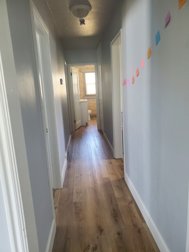 353 S 200 E unit Room 3, Springville, UT 84663 - photo 2