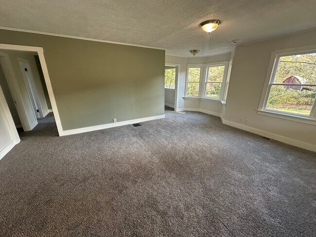 11625 NW Thompson Rd, Portland, OR 97229 - photo 4