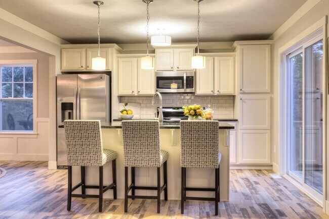 52848 Hollow Trail unit 37243089, South Bend, IN 46628 - photo 6