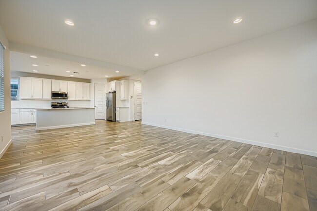 8331 E Petunia Ave, Mesa, AZ 85212 - photo 4