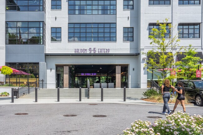 Residents can visit the brand new Halidom Eatery, a food hall nearby.