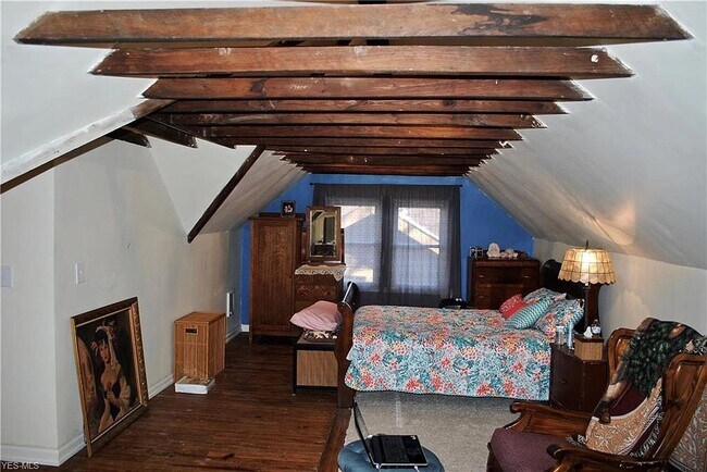 3251 Silsby Rd unit 3, Cleveland Heights, OH 44118 - photo 5