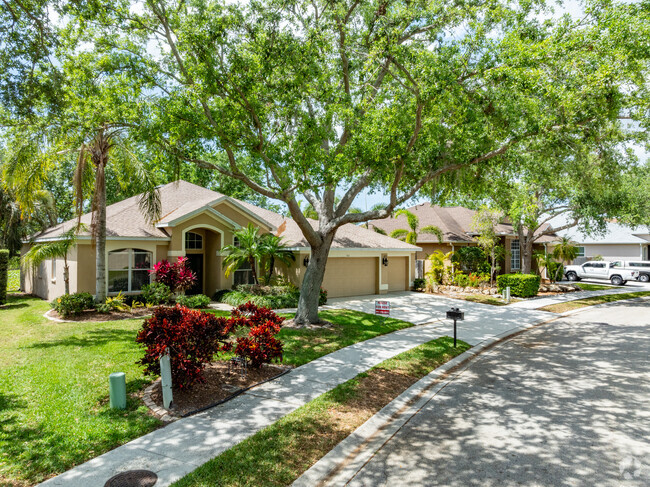 Some communities around Fruitville are HOA and have certain restrictions.